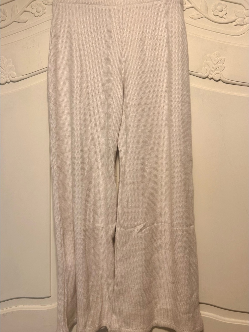 NWOT Zenana Outfitters Neutral Waffle-Knit Two-Piece Set in Light Beige - Picture 3 of 5